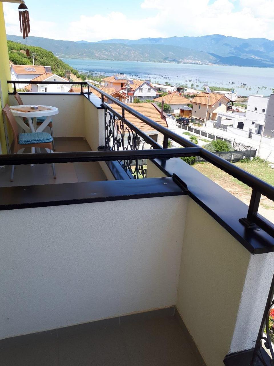 Apartments And Villas Janev Dojran Exterior photo